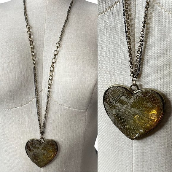Vintage Unique Heart Pendant Statement Necklace Marked Avenue - Picture 1 of 6
